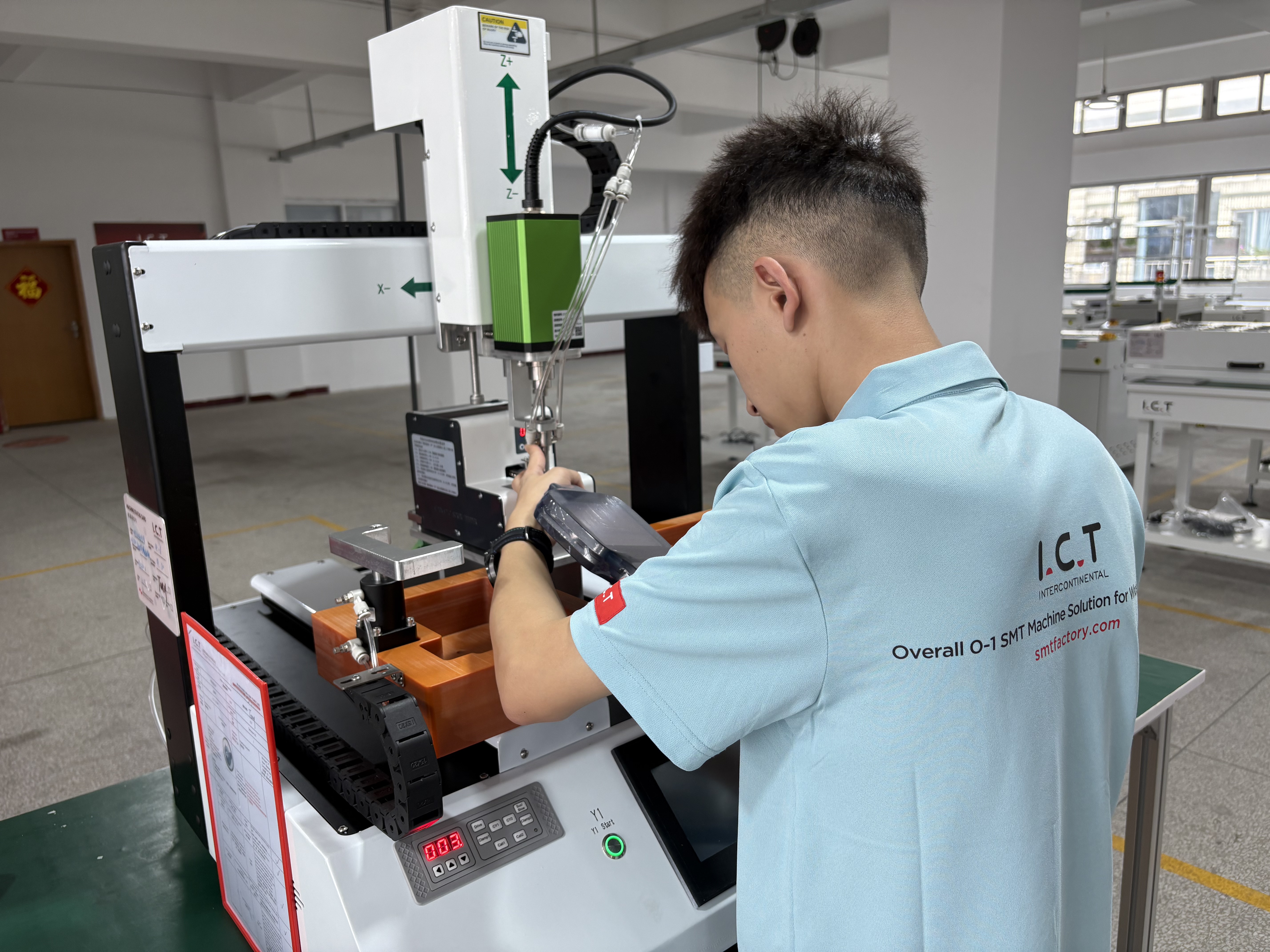 asztali csavar robot.jpg