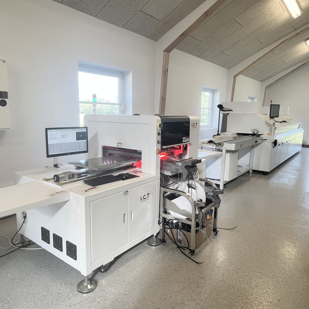 Teljesen automatikus SMT PCB képernyős stencilnyomtatógép Automata ICT-5151 modell 