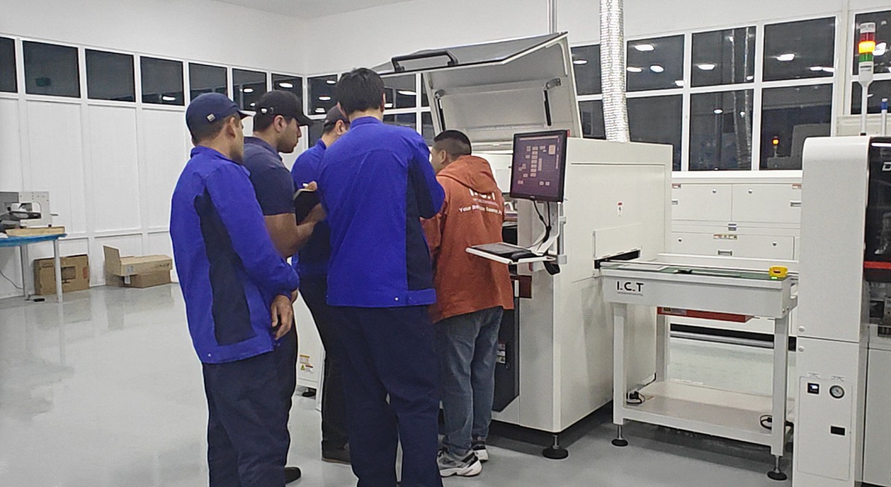 Val&oacute;di projekt, t&ouml;bb mint h&aacute;rom &eacute;v