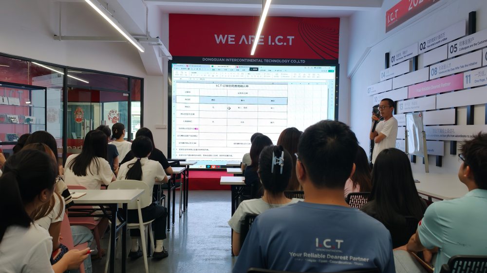 Az ICT erős&iacute;ti az egy&uuml;ttműk&ouml;d&eacute;st a jobb &uuml;gyf&eacute;lszolg&aacute;lat&eacute;rt - ICT SMT Machine 02.jpg